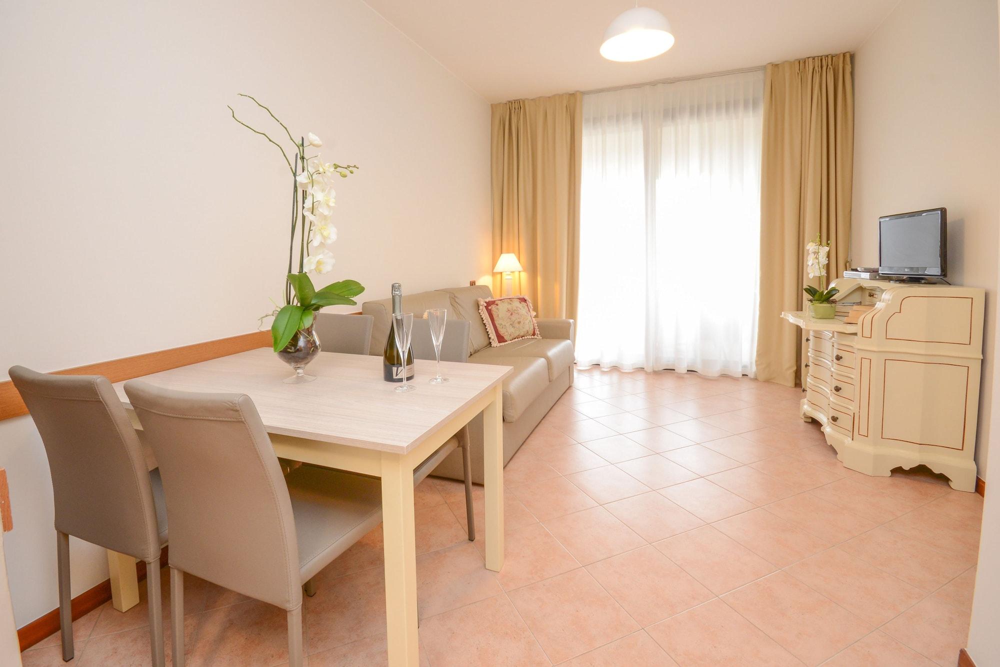 Il Sogno Apartments Дезенцано-дель-Гарда Экстерьер фото