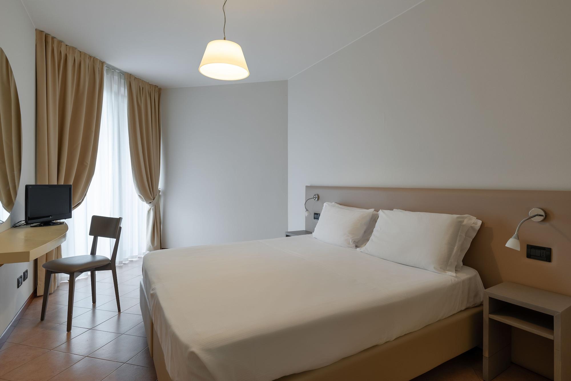 Il Sogno Apartments Дезенцано-дель-Гарда Экстерьер фото