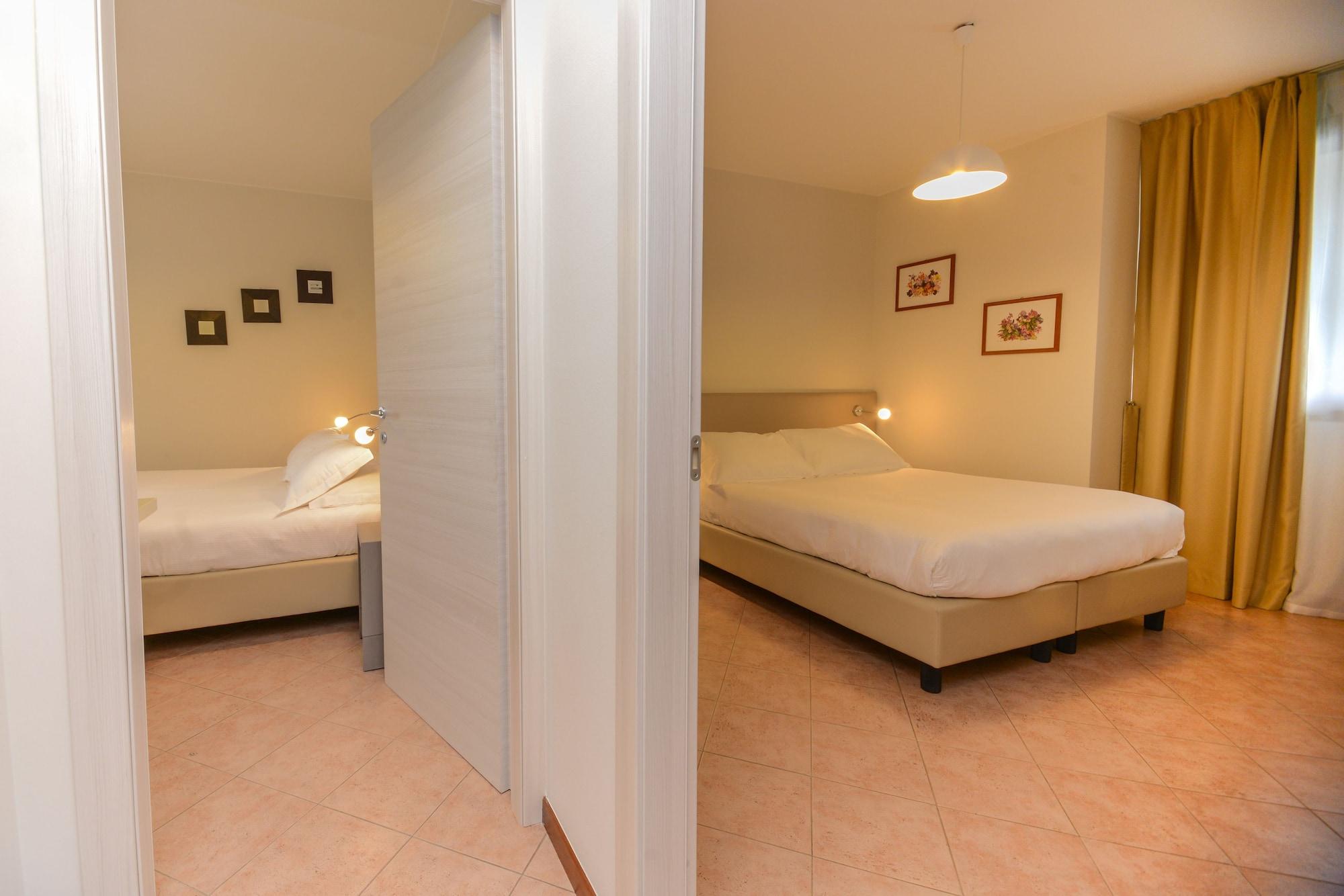 Il Sogno Apartments Дезенцано-дель-Гарда Экстерьер фото