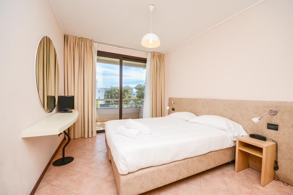Il Sogno Apartments Дезенцано-дель-Гарда Экстерьер фото